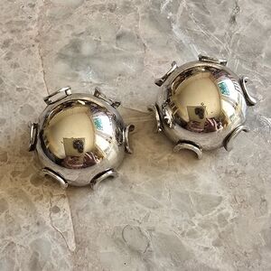 Vintage 1980 round metal earrings clip-on earrings silver tone
